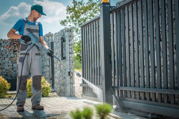 Animal Enclosure Cleaning in Omro, WI